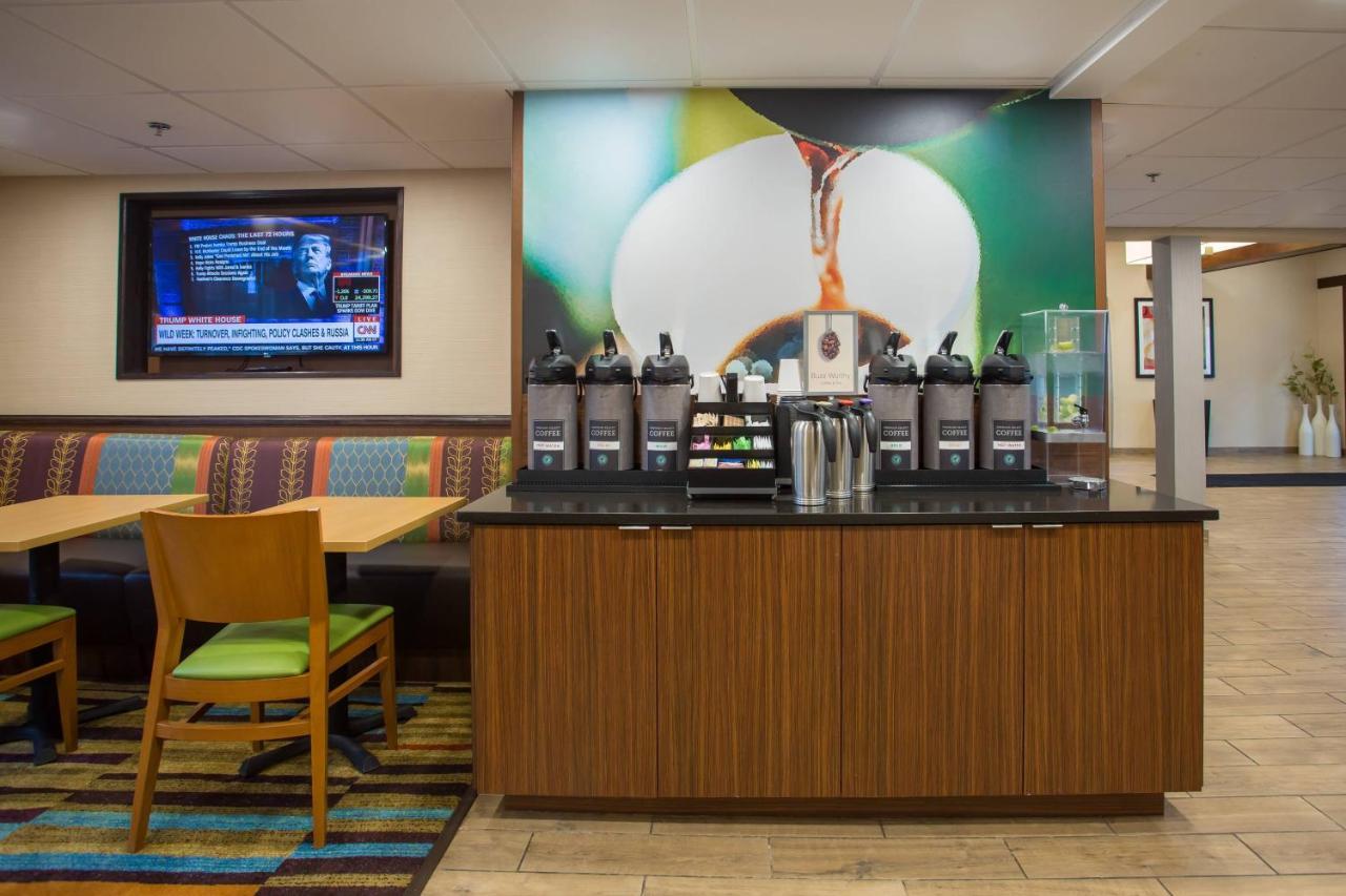 Fairfield Inn Boston Dedham Exterior foto