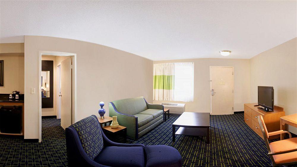 Fairfield Inn Boston Dedham Exterior foto